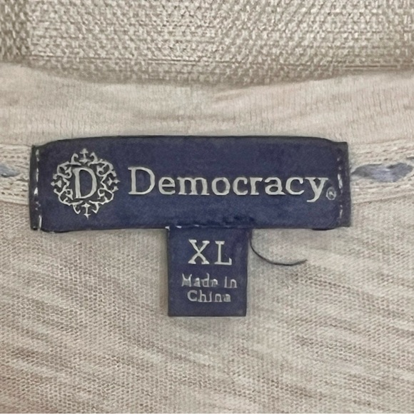 Democracy Womens XL Llama Graphic Tie Front Short Sleeve Tee - Picture 2 of 10